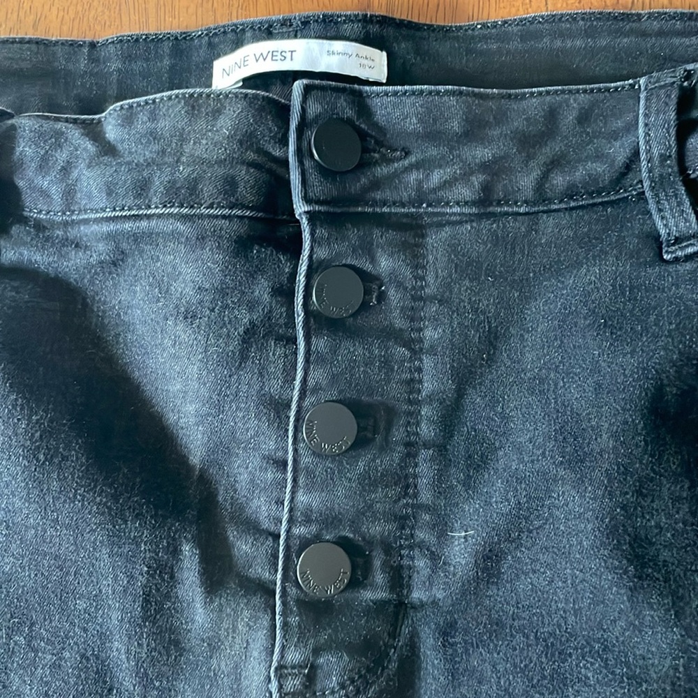 Women’s size 18 skinny jeans